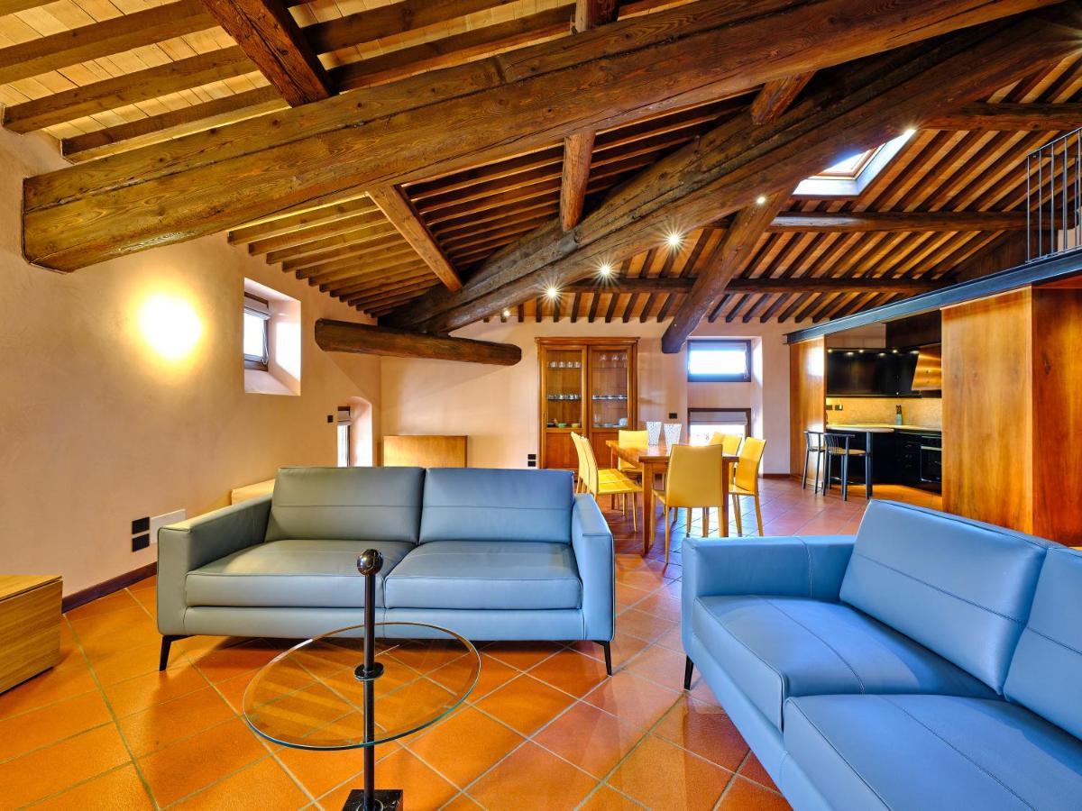 Apartmentsarena - Residenza Degli Scaligeri - Piazza Erbe Verona Luaran gambar