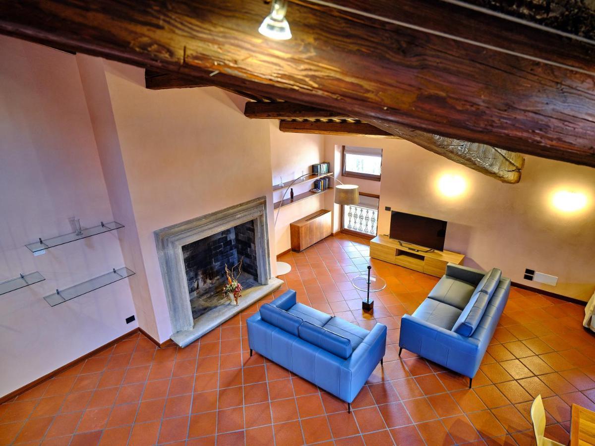 Apartmentsarena - Residenza Degli Scaligeri - Piazza Erbe Verona Luaran gambar