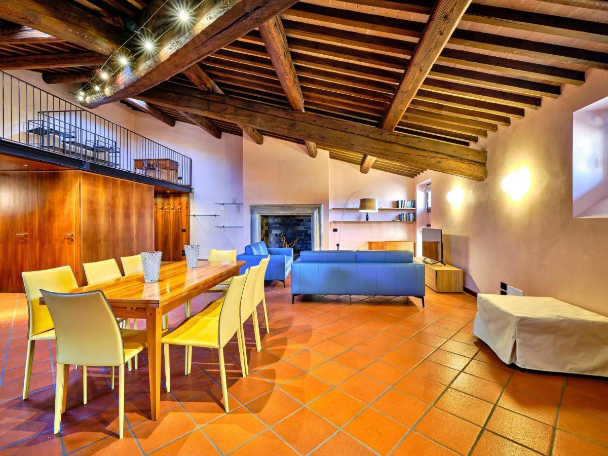 Apartmentsarena - Residenza Degli Scaligeri - Piazza Erbe Verona Luaran gambar